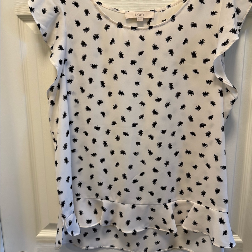 LOFT White Flutter Sleeve Top with Black Starburst Print and Ruffle Hem